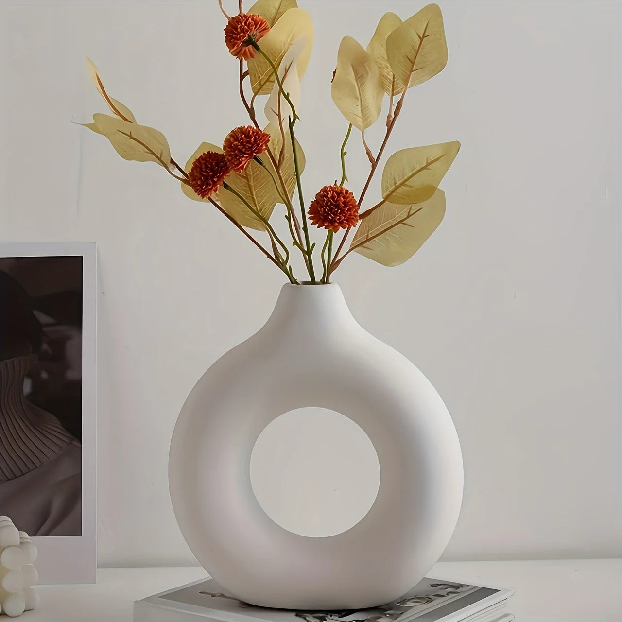 Bohemian Round Plastic Vase for Home and Living Room Decoration,Floral Arrangements and Table,Light Luxury Decoration