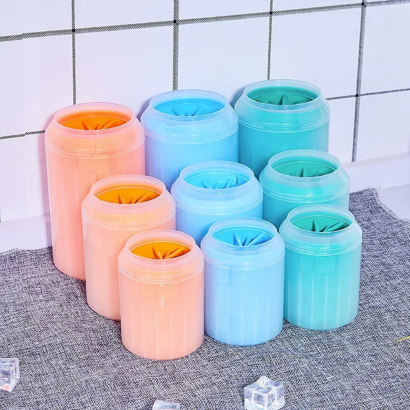 S/M/L Portable Dog Paw Cleaner Cup Soft Silicone Foot Cleaning Brush Pet Dogs Towel Foot Washer Foot Cleaning Bucket Dog Toy