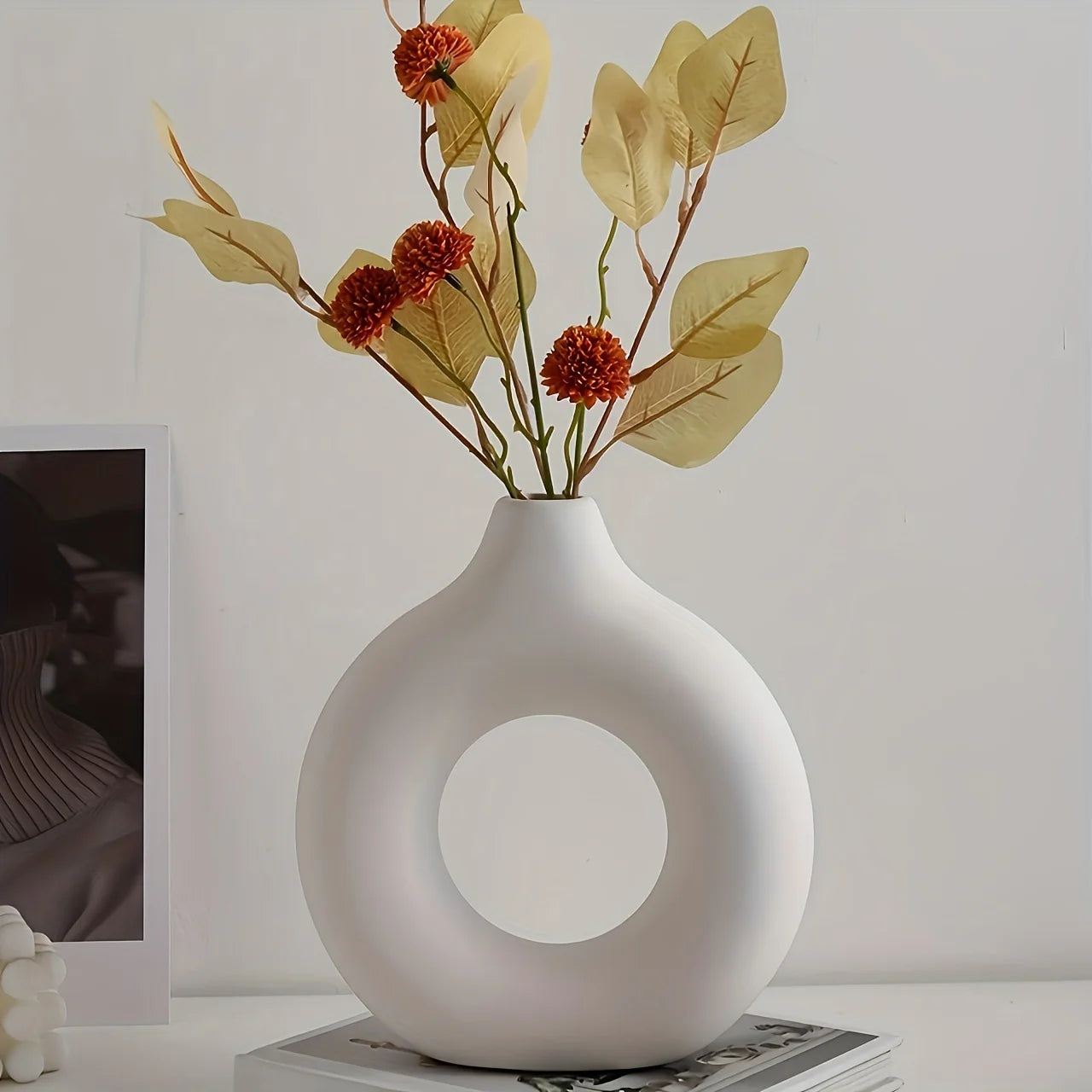 Bohemian Round Plastic Vase for Home and Living Room Decoration,Floral Arrangements and Table,Light Luxury Decoration
