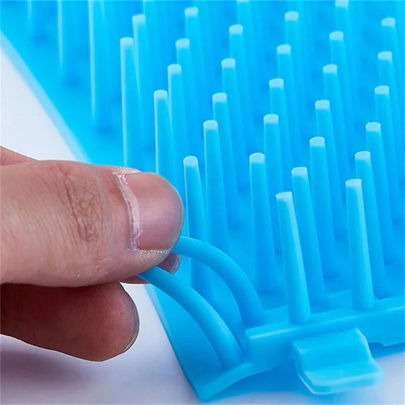 S/M/L Portable Dog Paw Cleaner Cup Soft Silicone Foot Cleaning Brush Pet Dogs Towel Foot Washer Foot Cleaning Bucket Dog Toy