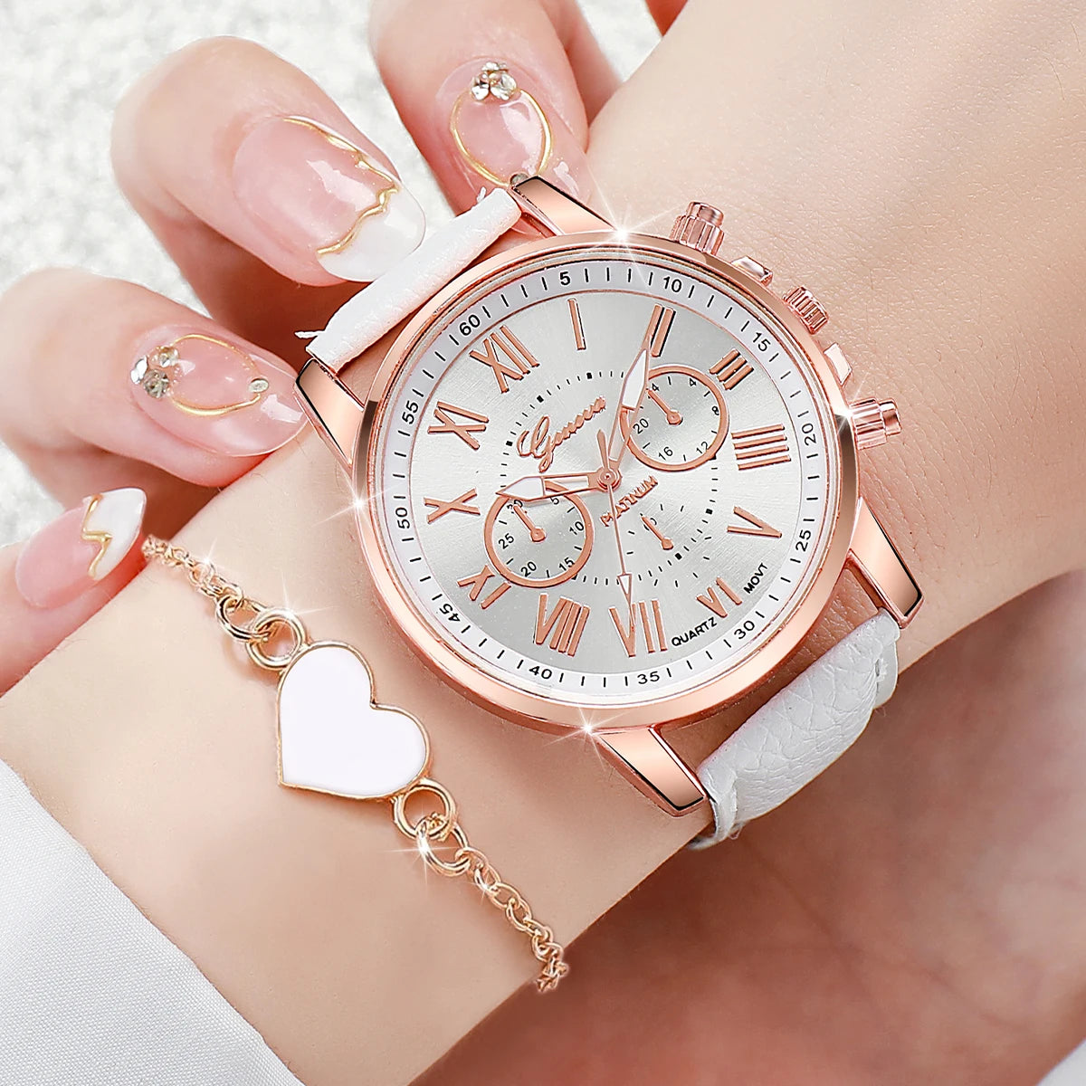 6PCs/Set Women's Watch Set Unique College Style Design Roman Leather Quartz Watch Bracelet Set